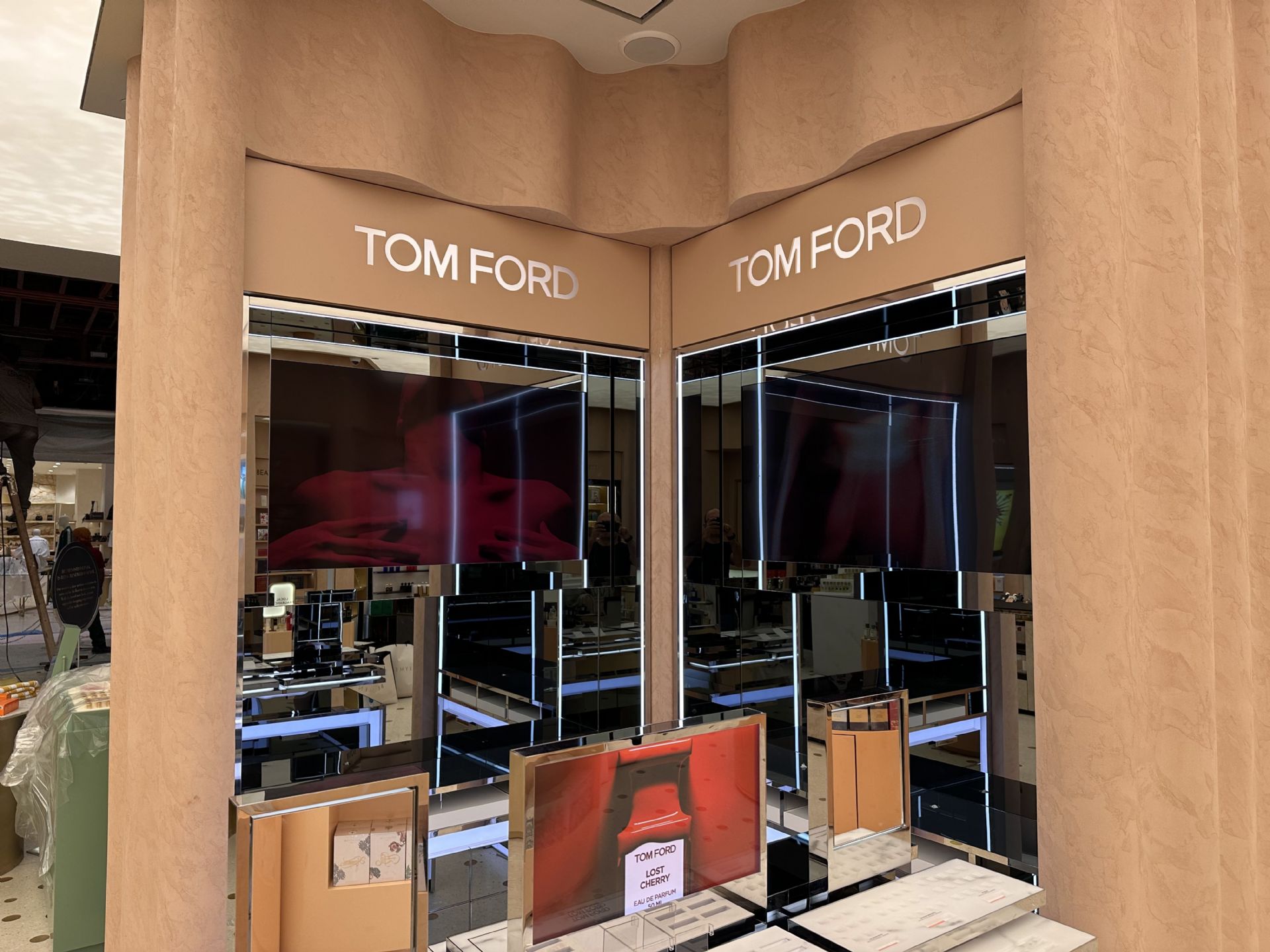 TOM FORD BEYMEN İSTİNYEPARK 2024