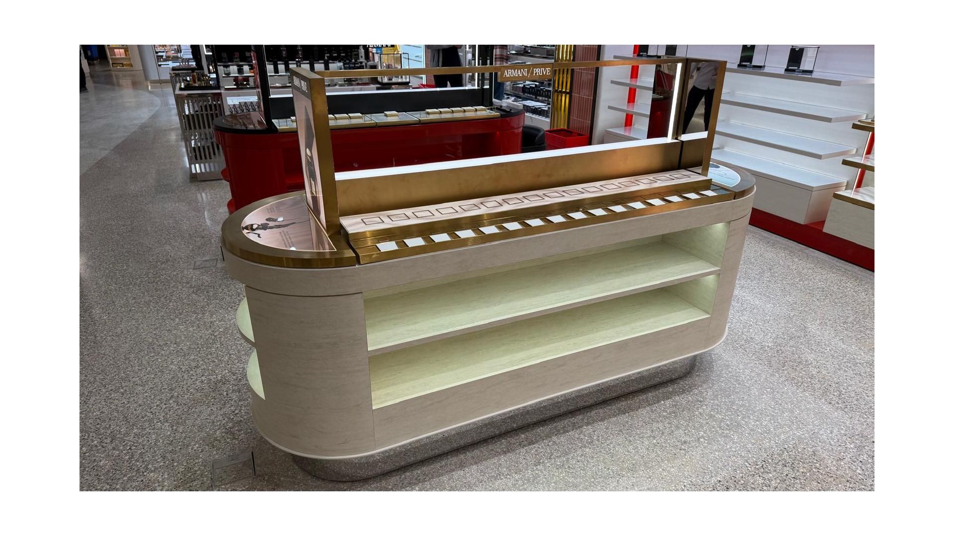 ANTALYA HAVALİMANI - 2025 - ARMANI