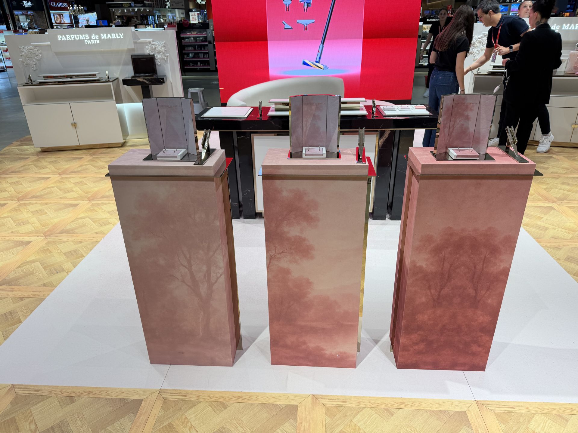 İSTANBUL HAVALİMANI - D3 - 2026 - PARFUME DE MARLY